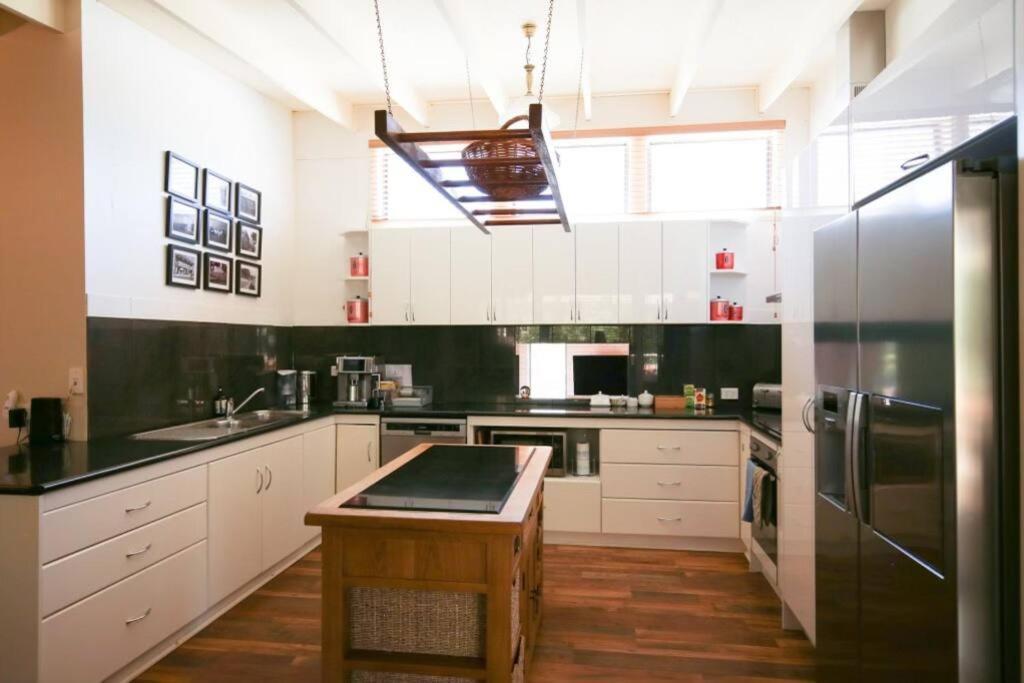 Bridgecroft House - Spacious & Serene Family Home Richmond Kültér fotó
